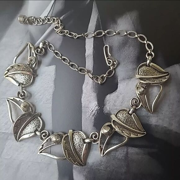 Vintage Sarah Coventry Silver Tone Choker Necklace 18"L - Picture 2 of 3